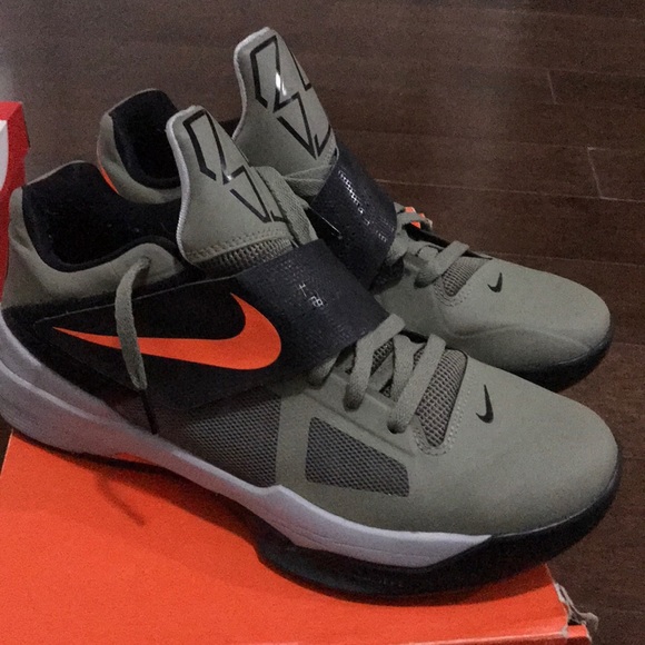 KD Other - KD 4 Rogue Green (UNDFTD)
